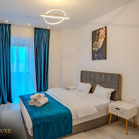 Yamaluxe Apartments - Blue & Pink Vibes Bucarest Extérieur photo